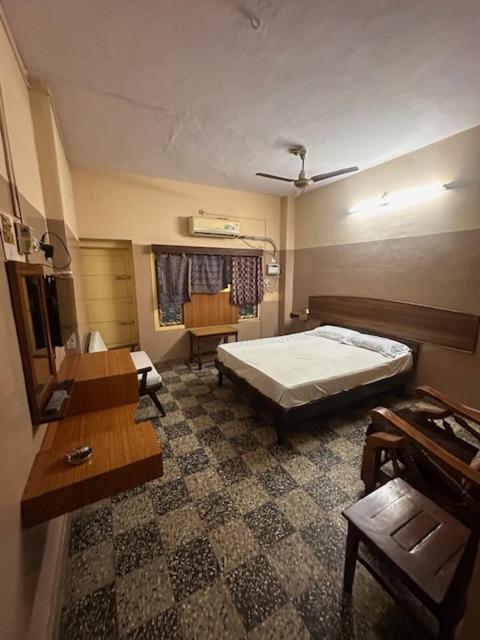 Sri Krishna Residency Hotel Vellore Exterior photo